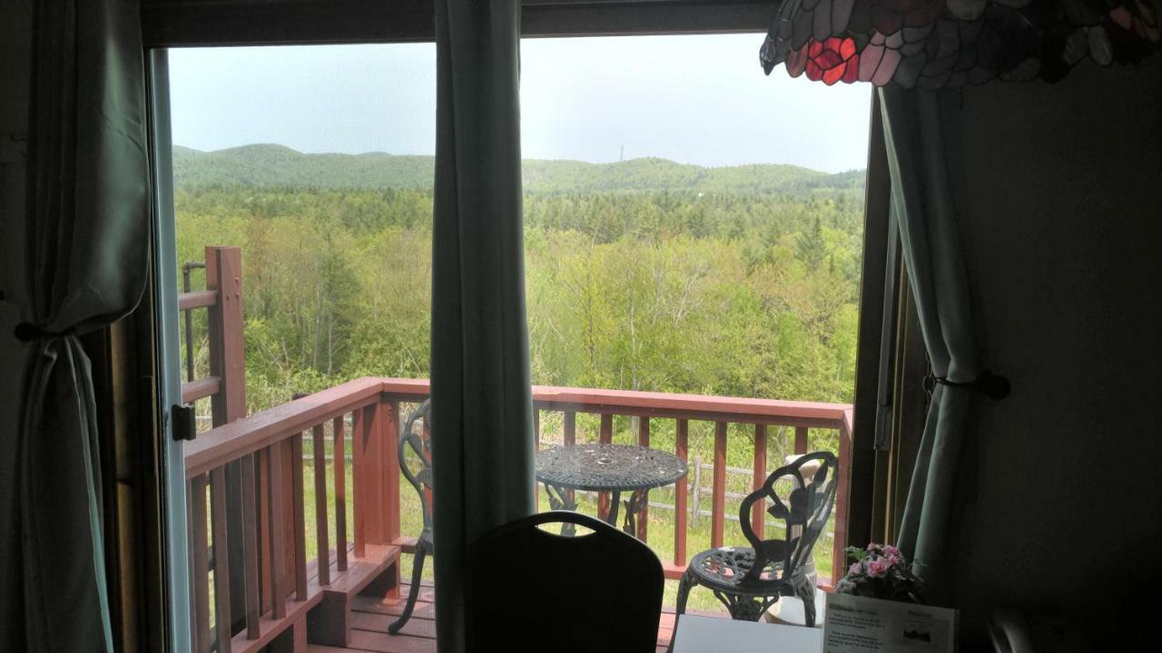 Midway Lodging Cornish Bagian luar foto